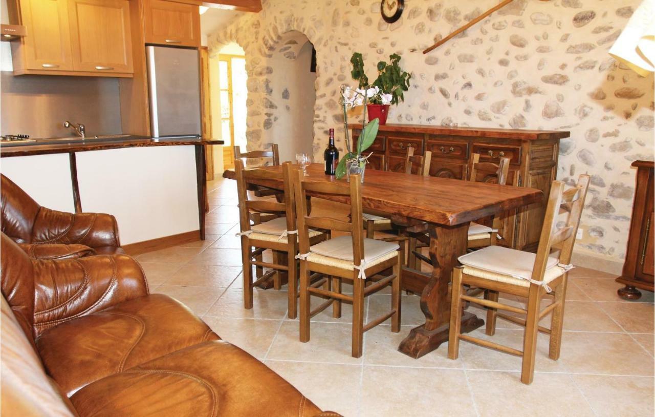 2 Bedroom Awesome Home In Sigoyer Sigoyer  Bagian luar foto