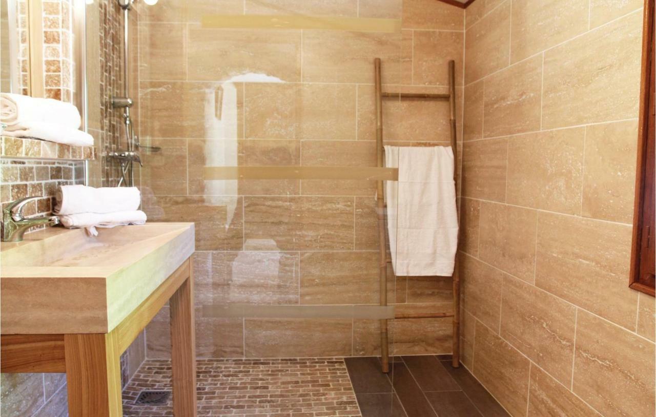 2 Bedroom Awesome Home In Sigoyer Sigoyer  Bagian luar foto