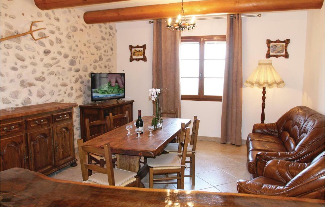 2 Bedroom Awesome Home In Sigoyer Sigoyer  Bagian luar foto